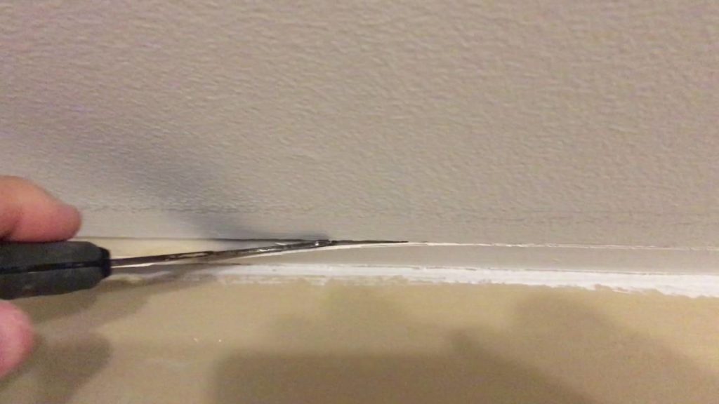 How do you fix drywall tape?