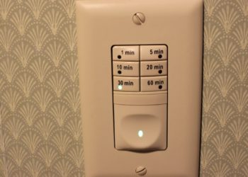Can a bathroom fan and light be on the same switch?