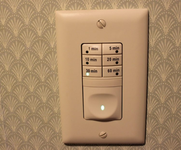 Can a bathroom fan and light be on the same switch?
