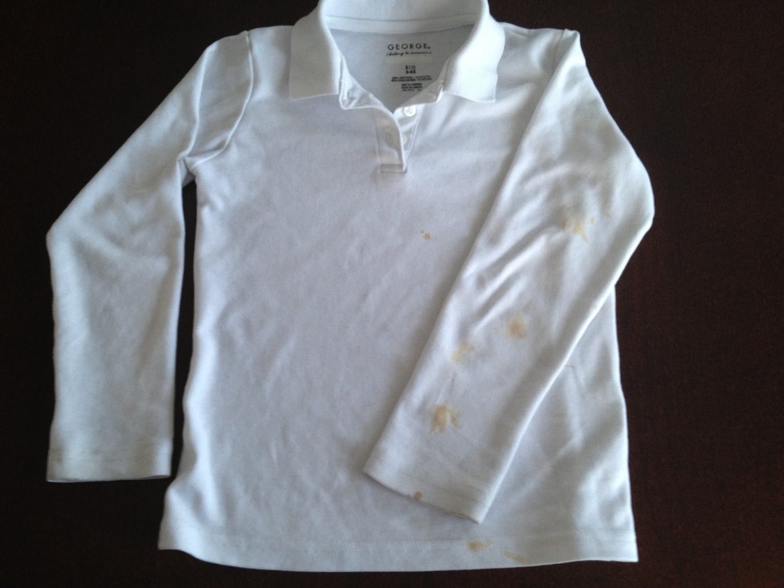 How do you get bleach stains out of white clothes?