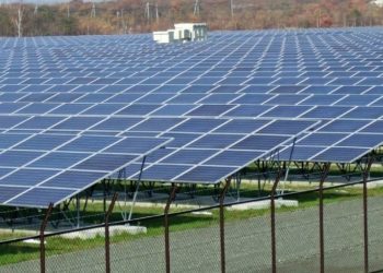 does the government help pay for solar panels