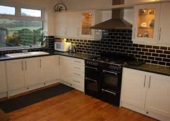 tiling behind extractor fan