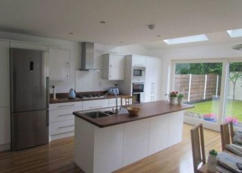 How long will Tyvek last uncovered?