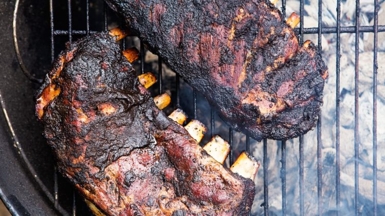 how to keep charcoal lit
