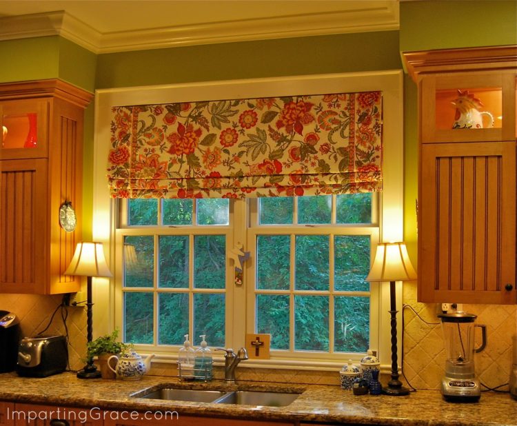 How do you make fake Roman blinds?