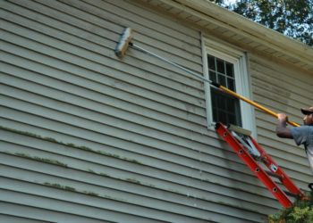 how to clean dirty aluminum siding