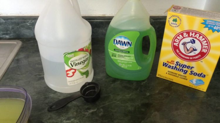 how to clean grease off painted walls