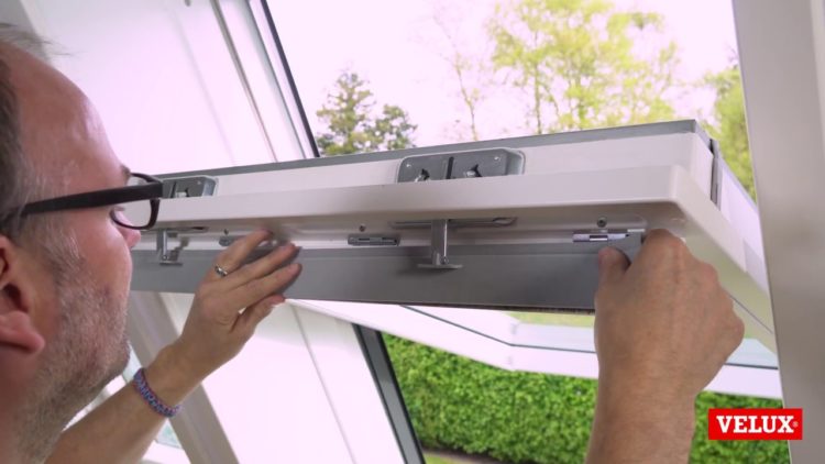 velux window mechanism