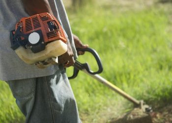 Why does my Stihl trimmer keep cutting out?