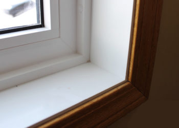 adjusting vinyl window jamb