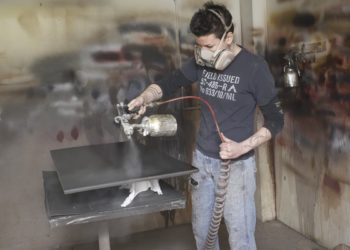 Can you use a water sprayer for paint?