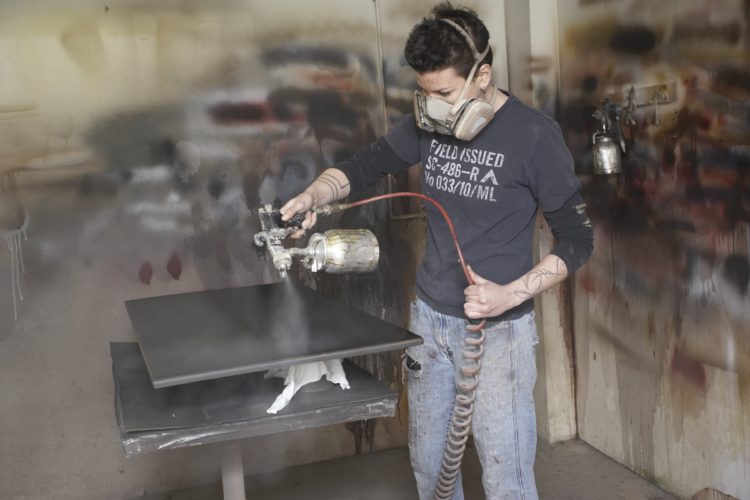 Can you use a water sprayer for paint?