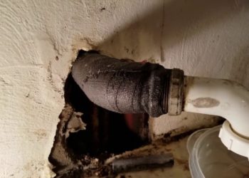 quick fix for leaking pipe