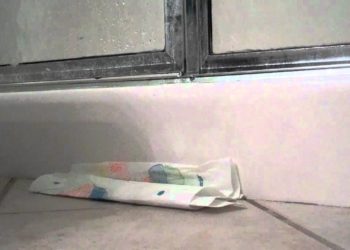 Do sliding shower doors leak?