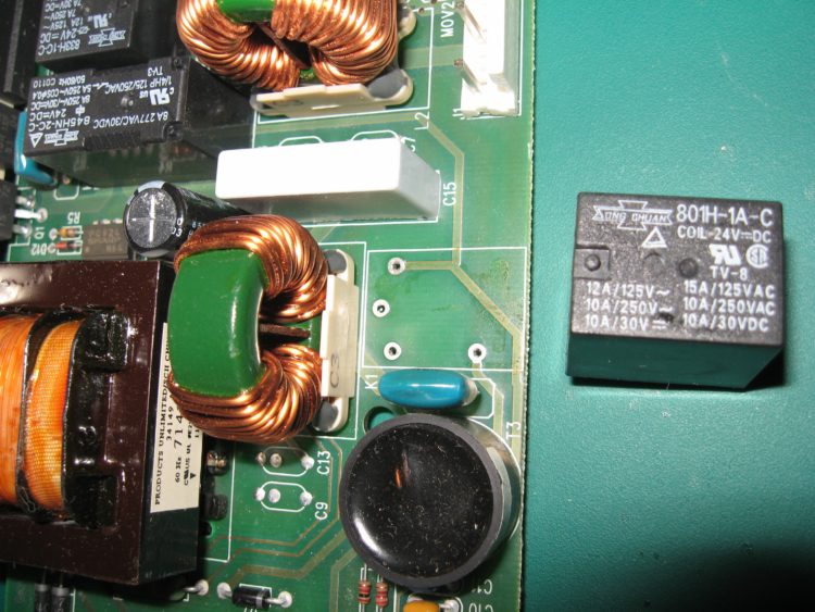 garage door light stays on