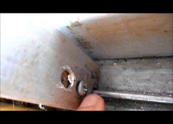 sliding door stuck