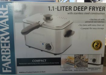 How do you clean a Farberware deep fryer 1.5 L?