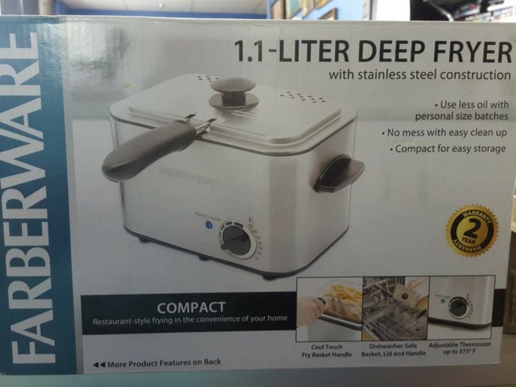 How do you clean a Farberware deep fryer 1.5 L?