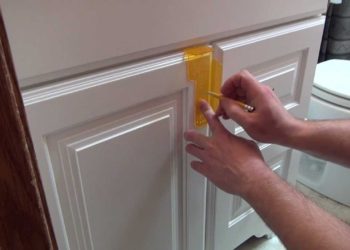 installing bathroom hardware