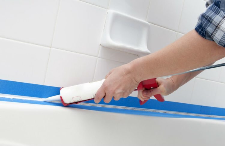 how long for caulk to dry