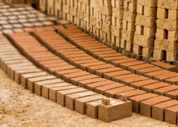 how to make dirt bricks