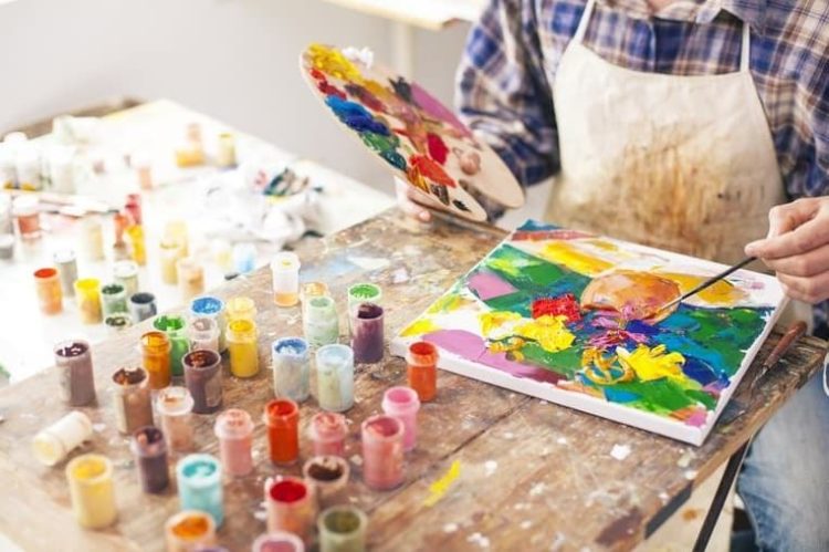 how long does acrylic paint take to dry