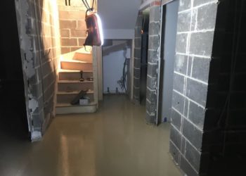 how long does screed take to dry before carpet