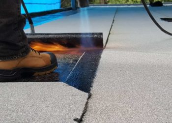 how to remove torch on roofing