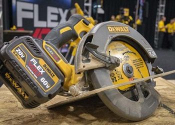 How long do DeWalt 18v batteries last?