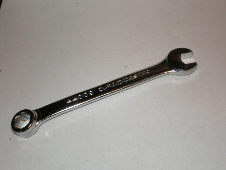 how-many-mm-is-a-9-16-wrench