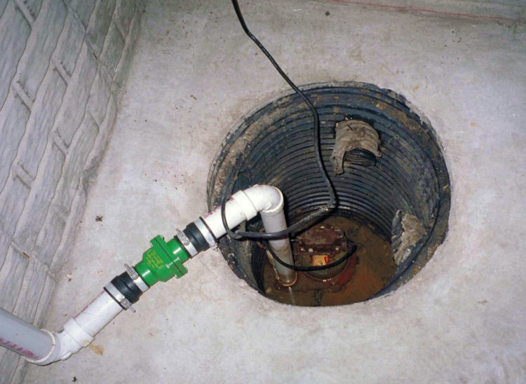 How much lift does a sump pump have?