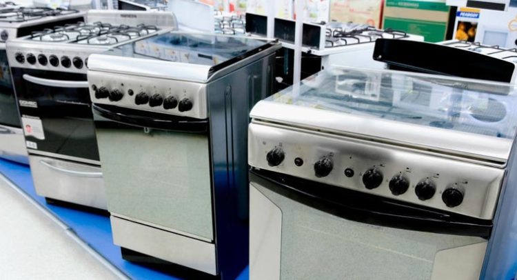 how many watts does a stove use