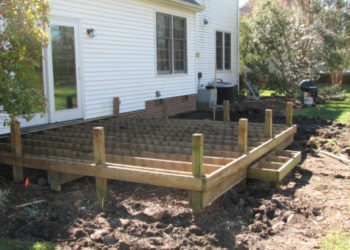 How much wood do I need to build a 10x10 shed?