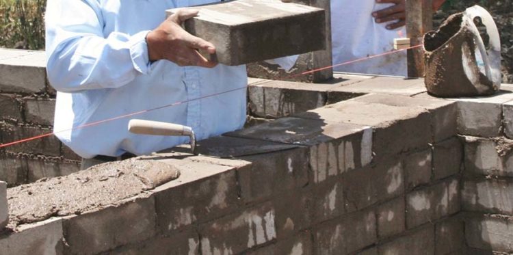 Are concrete blocks strong?