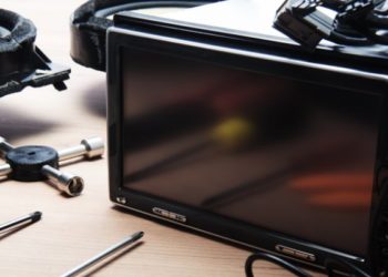 How much does it cost to put a stereo in your car?