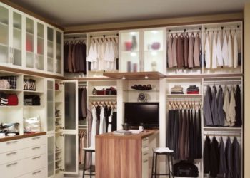 How much does it cost to turn a closet into a bathroom?