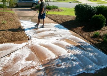 How do you power wash a concrete pool deck?