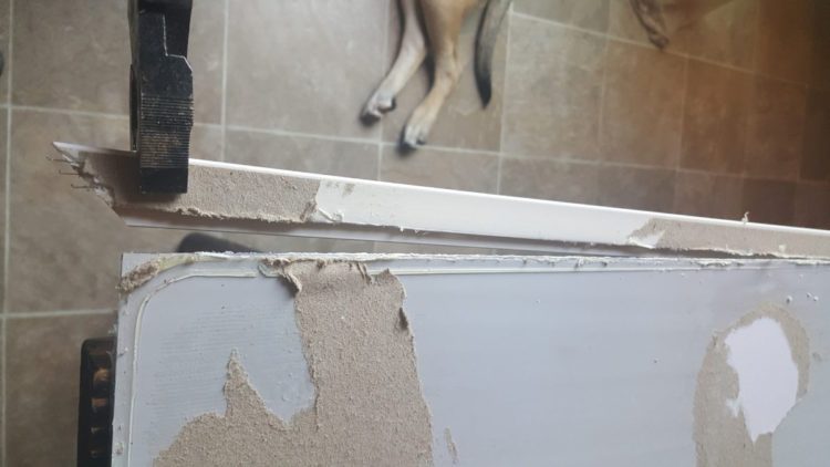 how to take frame off mirror