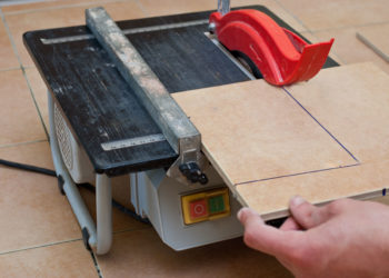 Can you rent a tile cutter from Lowes?