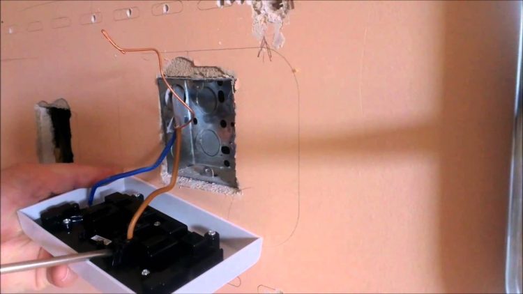 changing a plug socket cover