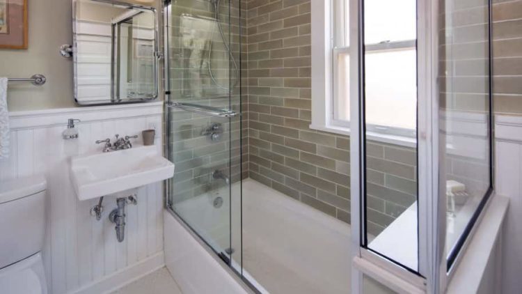 How much does it cost to replace a shower door?