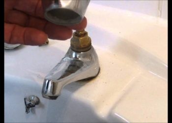How do you change a washer valve?