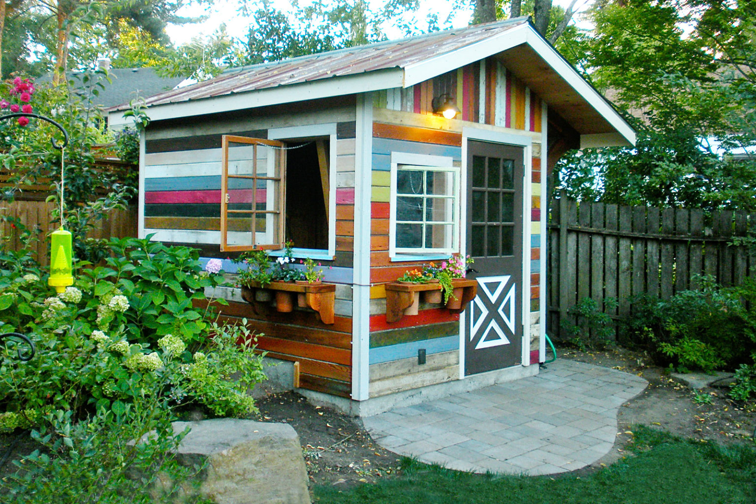 How much does it cost to turn a shed into a house?