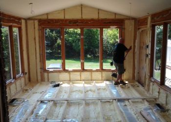 Can you insulate a 3 season room?