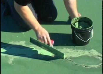 fixing cracks in tennis court