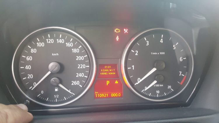 how to check engine temperature