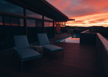 What deck stain lasts the longest?