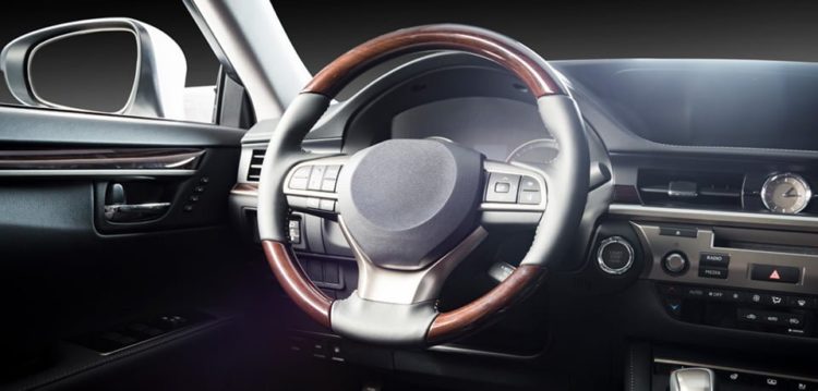 What does it mean when your steering wheel makes a squeaking noise?