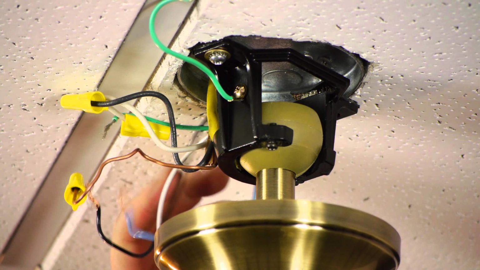 Is a wobbly ceiling fan dangerous?