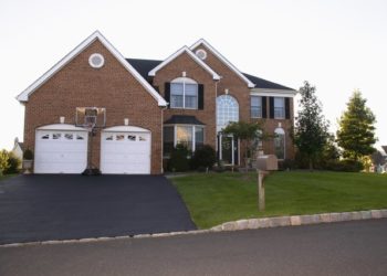 Which is better oil or water based driveway sealer?